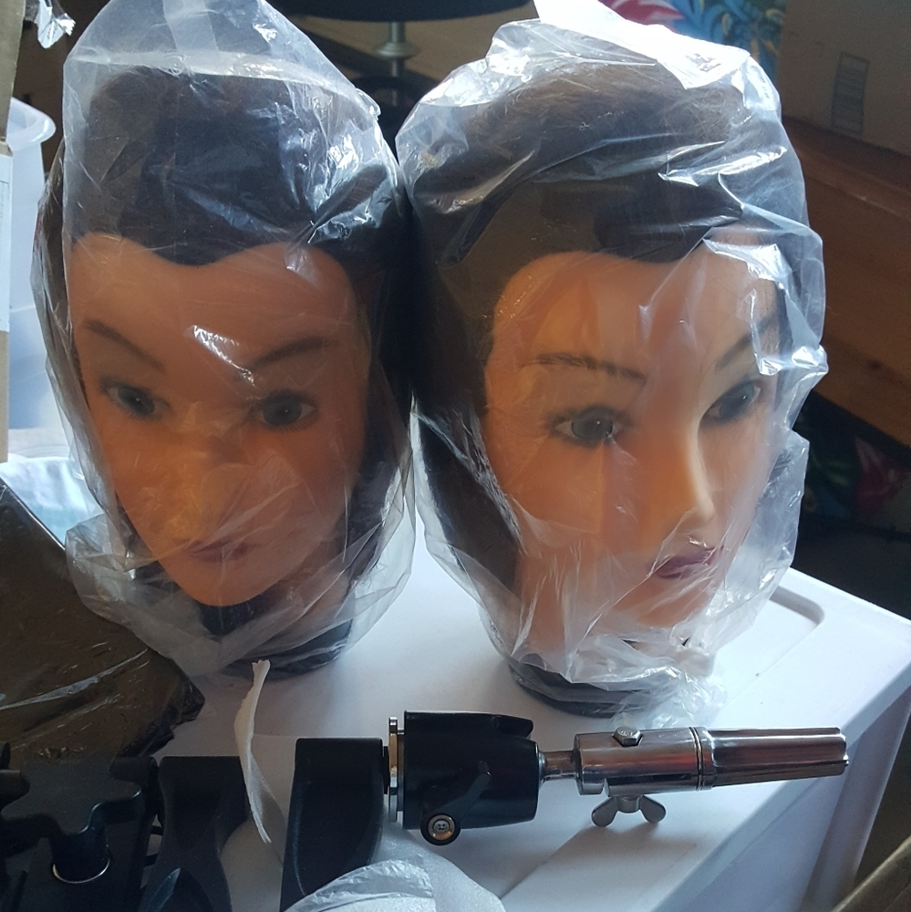 Hair stylist mannequin